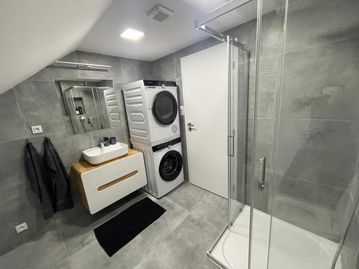 Apartman Svetla Pardubice Buitenkant foto