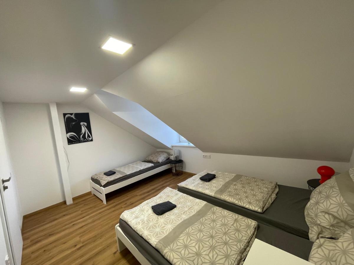 Apartman Svetla Pardubice Buitenkant foto